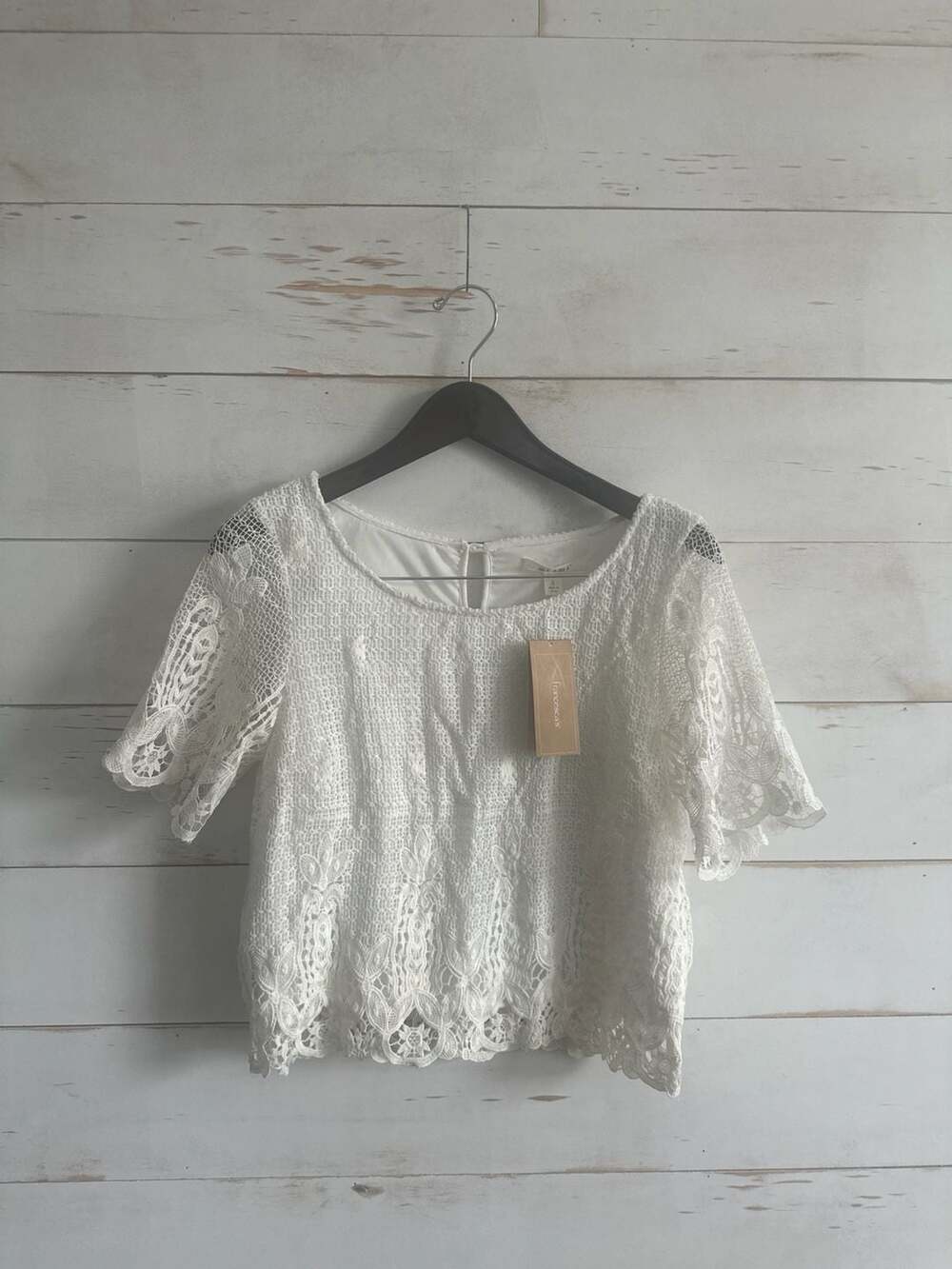 NWT Miami for Francesca's White Short Sleeve Crochet Lace Boxy Top